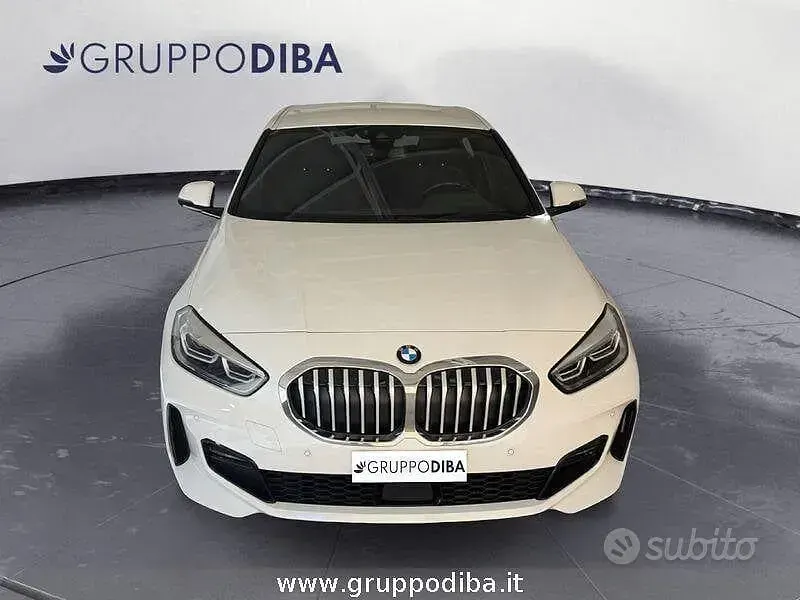 Usata BMW 116 M Sport 116 CV (85 kW) 2022 Bianco Utilitaria