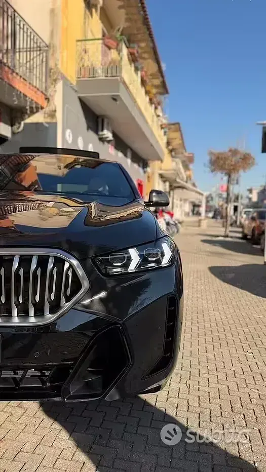 Usata BMW X6 M Sport 286 CV (210 kW) 2023 Grigio SUV