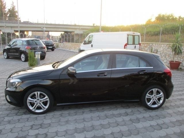 Usata Mercedes A180 Edition 109 CV (80 kW) 2015 Nero Berlina