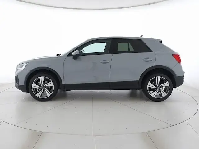 Usata Audi Q2 Admired 116 CV (85 kW) 2022 Grigio freccia perlato SUV