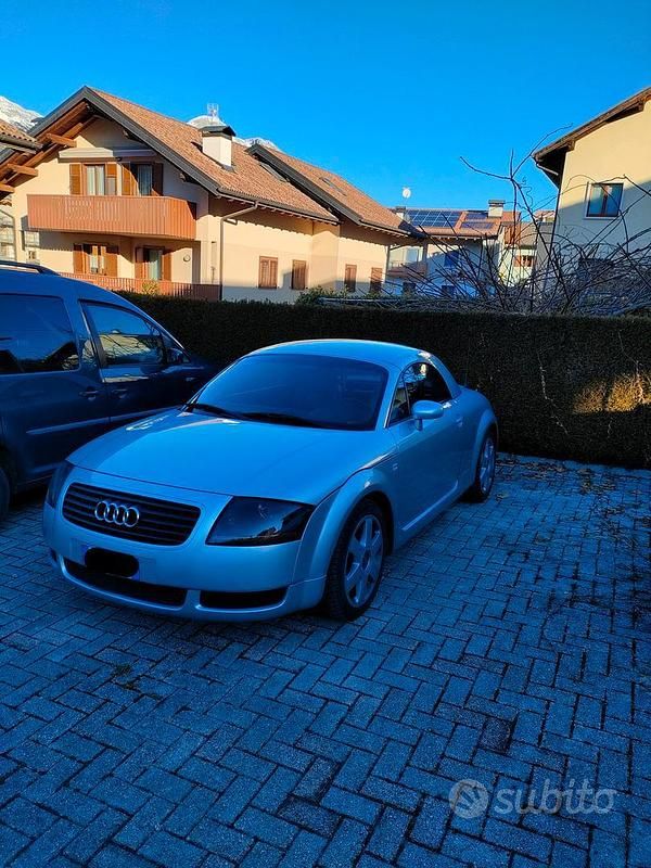Usata Audi TT 179 CV (131 kW) 2001 Grigio Cabrio