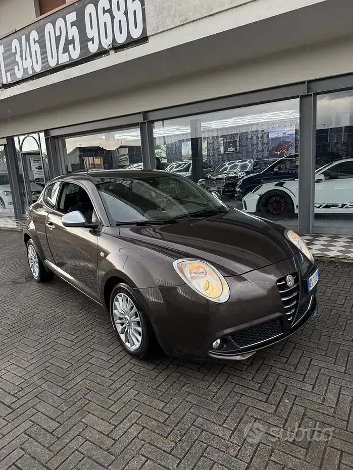 Usata Alfa Romeo MiTo Progression 85 CV (62 kW) 2013 Marrone Utilitaria