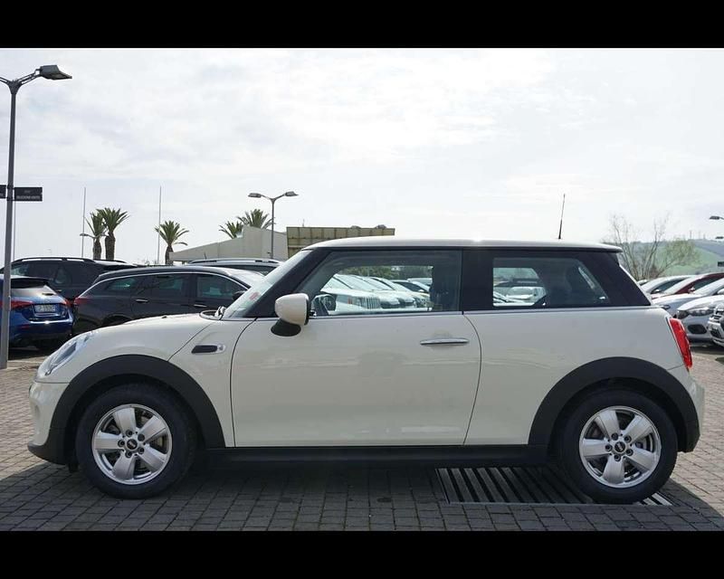 Usata Mini ONE 75 CV (55 kW) 2020 Bianco Utilitaria