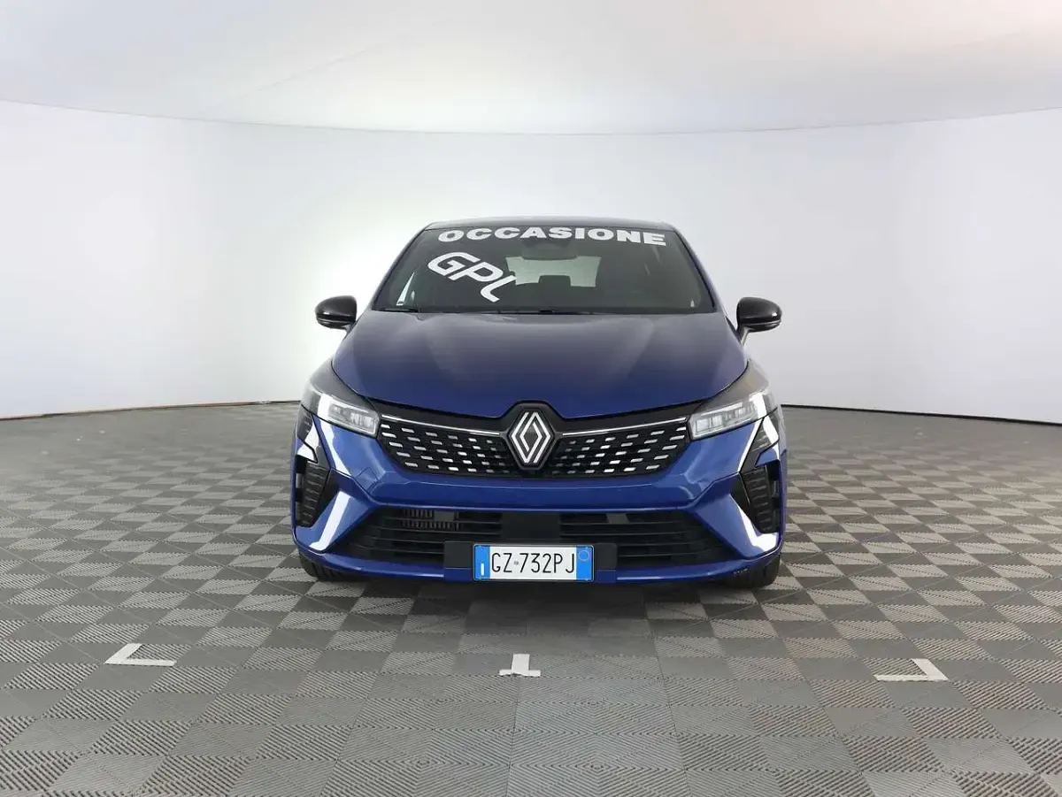Usata Renault Clio V Techno 101 CV (74 kW) 2025 Blu iron Berlina