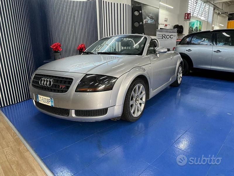 Usata Audi TT Roadster 179 CV (131 kW) 2005 Grigio Cabrio