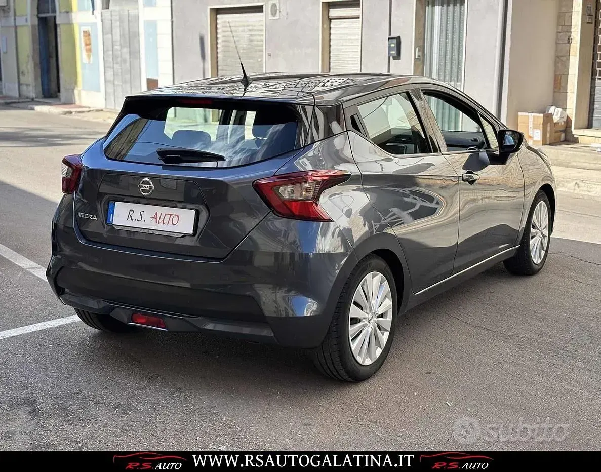 Usata Nissan Micra 92 CV (67 kW) 2022 Grigio Utilitaria