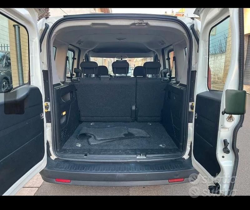 Usata Fiat Doblò 95 CV (69 kW) 2017 Monovolume