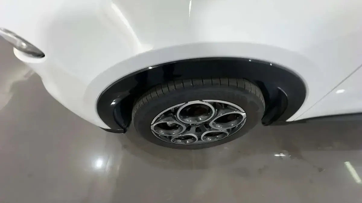 Usata Alfa Romeo Tonale Sprint 131 CV (96 kW) 2024 Bianco SUV