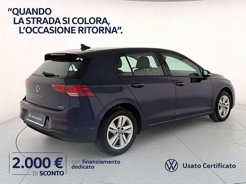 Brugt VW Golf VIII Life 110 HK (80 kW) 2023 Blå Sedan