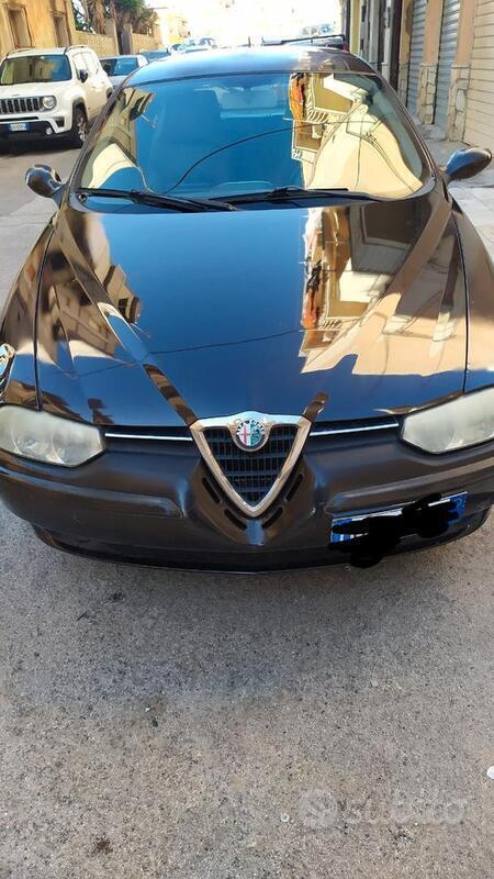 Usato 2000 Alfa Romeo 156 Diesel (1.500 €)