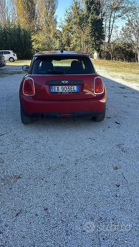 Begagnad Mini ONE 75 HK (55 kW) 2014 Halvkombi