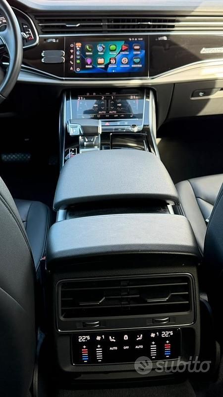 Usata Audi Q8 231 CV (169 kW) 2022 Nero SUV