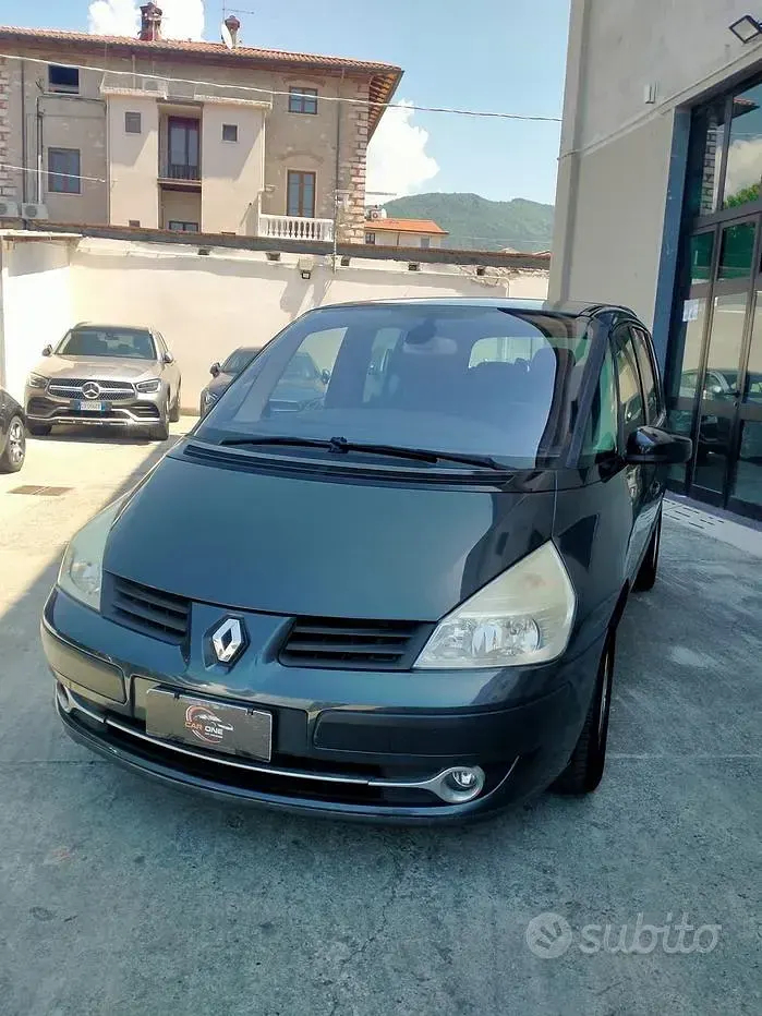 Usata Renault Espace Initiale 150 CV (110 kW) 2009 Grigio Monovolume