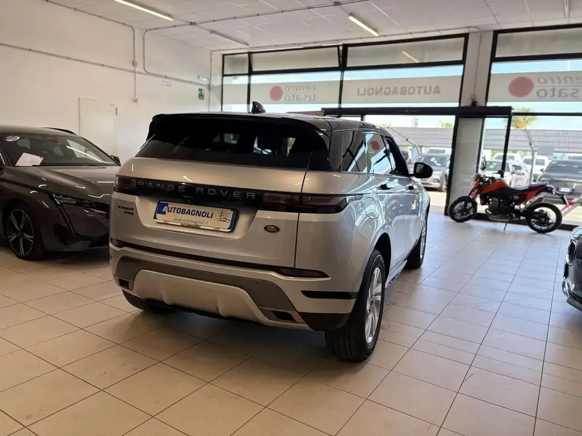 Usata Land Rover Range Rover evoque R-Dynamic 150 CV (110 kW) 2021 Argento SUV