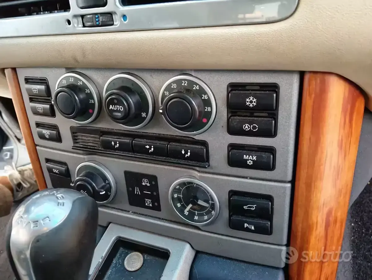 Usata Land Rover Range Rover 177 CV (130 kW) 2003 Bluazzurro SUV