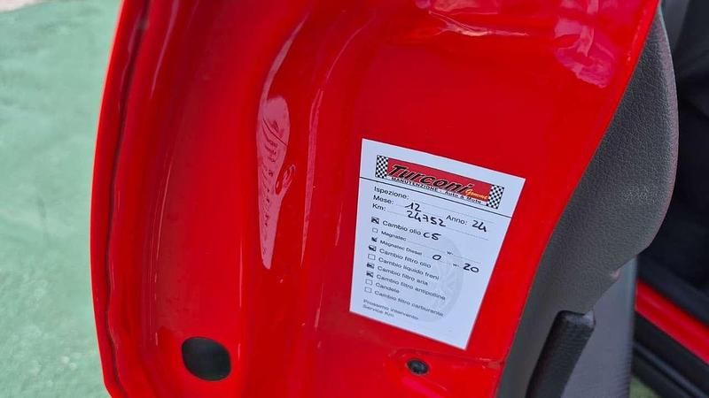 Usata Ford Transit Trend 101 CV (74 kW) 2023 Rosso Monovolume