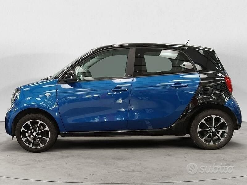 Usata Smart ForFour Edition #1 71 CV (52 kW) 2015 Blu Utilitaria