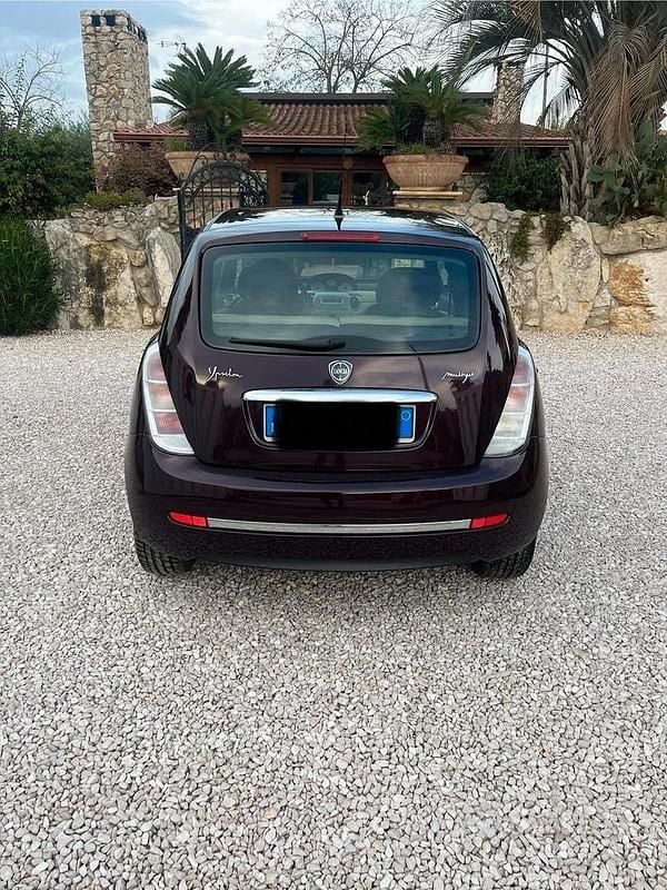 Usata Lancia Ypsilon 75 CV (55 kW) 2010 Utilitaria