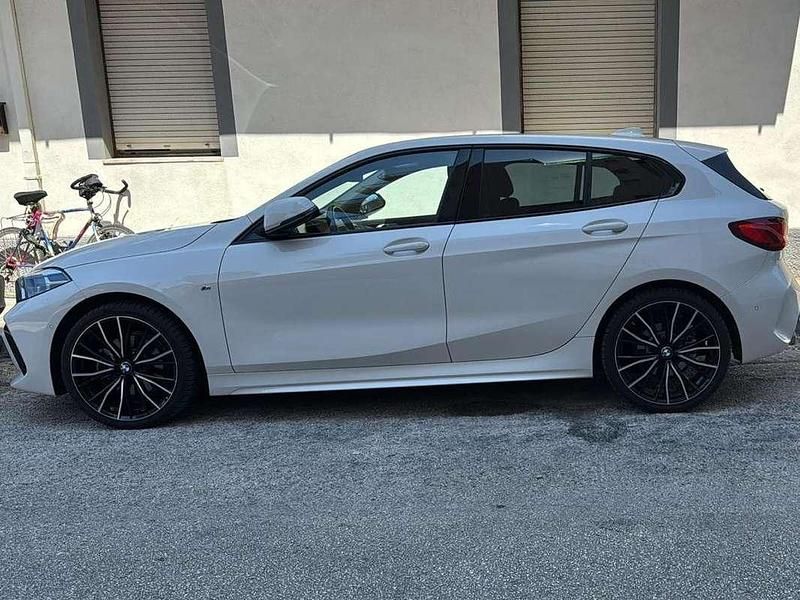 Usata BMW 118 M Sport 150 CV (110 kW) 2023 Bianco Utilitaria