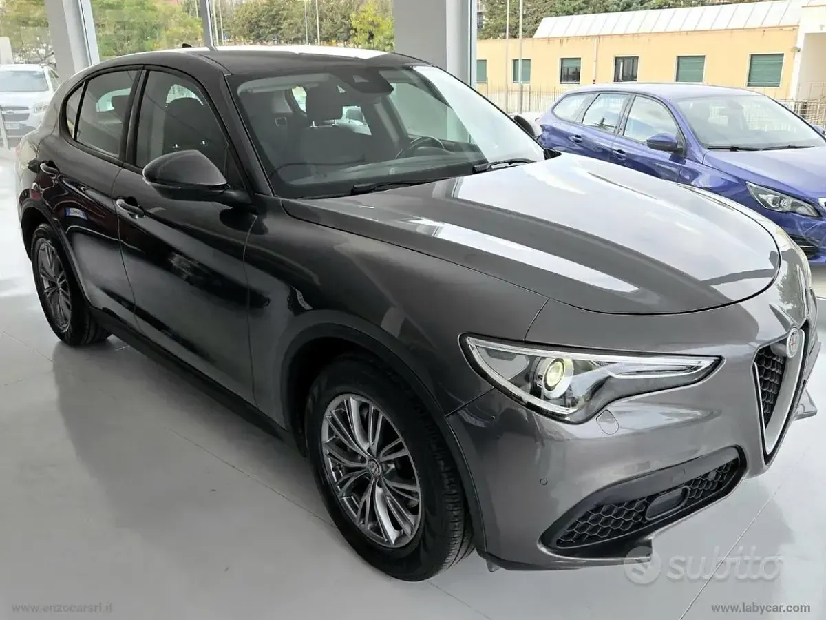 Usata Alfa Romeo Stelvio 160 CV (117 kW) 2019 Blu SUV
