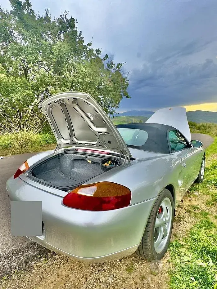 Usata Porsche Boxster 228 CV (167 kW) 2004 Grigio Cabrio