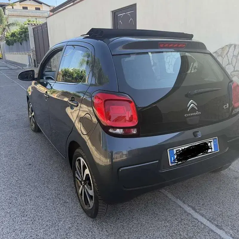 Usata Citroën C1 PureTech 82 CV (60 kW) 2015 Utilitaria