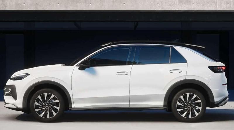 Nuova VW T-Roc Life 150 CV (110 kW) 2026 Pure white nero SUV