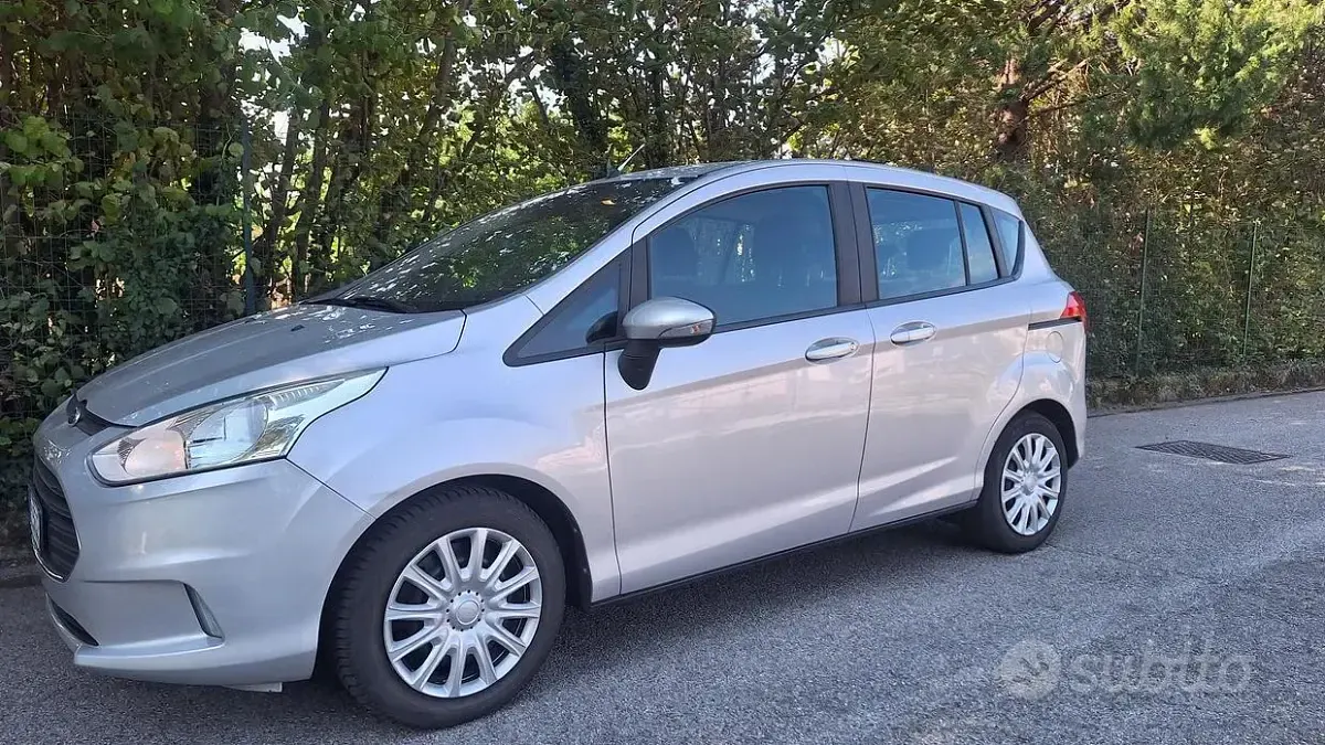Usata Ford B-MAX 75 CV (55 kW) 2017 Grigio Monovolume