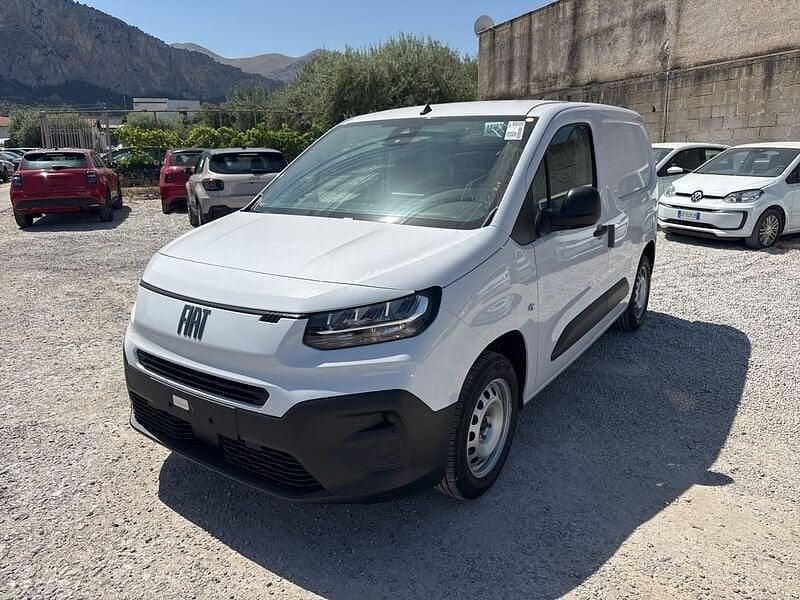 Nuova Fiat Doblò 131 CV (96 kW) 2025 Nessuno Monovolume