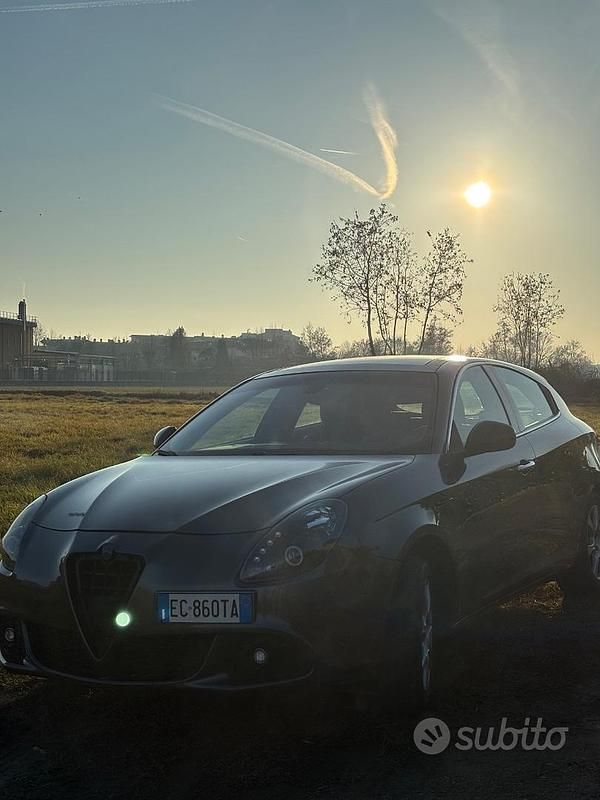 Usata Alfa Romeo Giulietta 105 CV (77 kW) 2010 Utilitaria