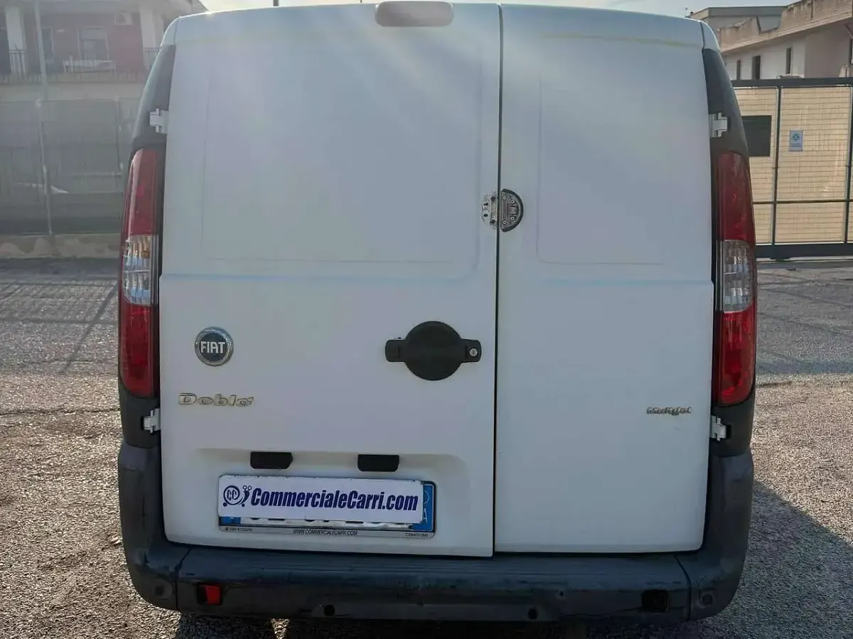 Usata Fiat Doblò 105 CV (77 kW) 2006 Bianco Monovolume