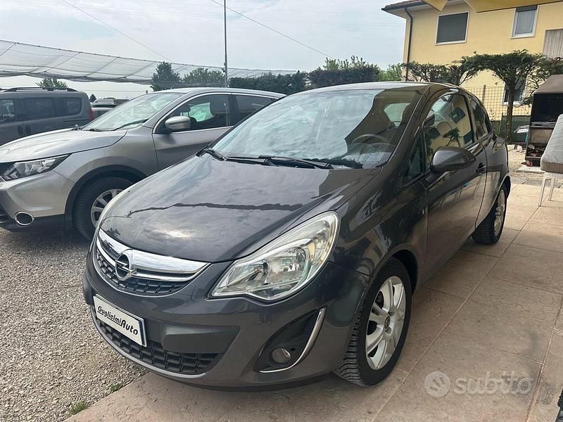 Occasion Opel Corsa Edition 95 ch (69 kW) 2011 Citadine