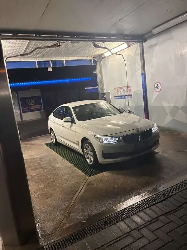 Usata BMW 320 184 CV (135 kW) 2013 Berlina