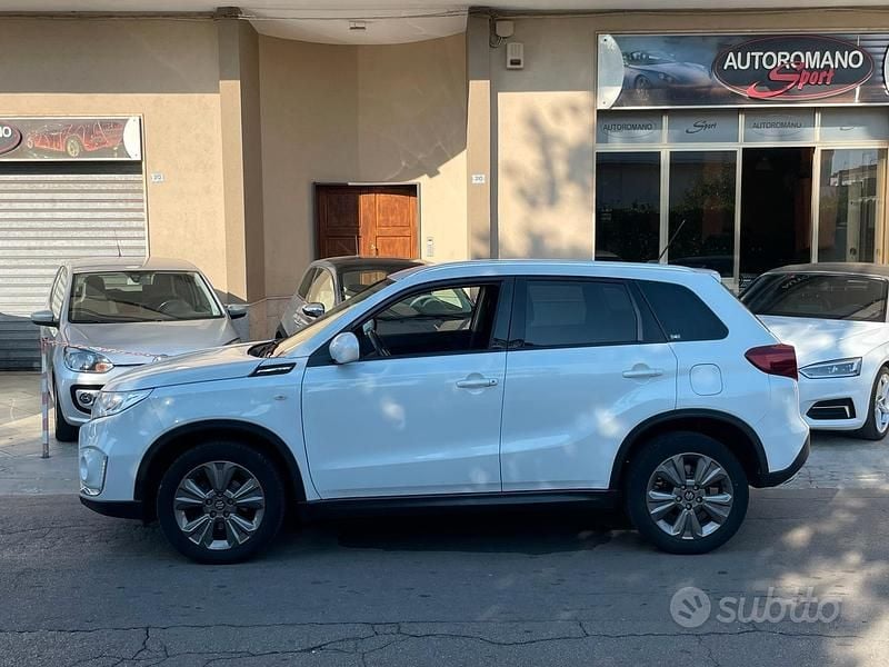 Usata Suzuki Vitara Cool 112 CV (82 kW) 2019 Bianco SUV