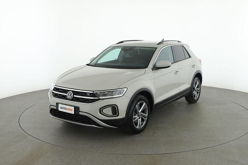 Beige Usata 2023 VW T-Roc Life SUV | 21.299 € (Ottimo prezzo) - Immagine 1/4
