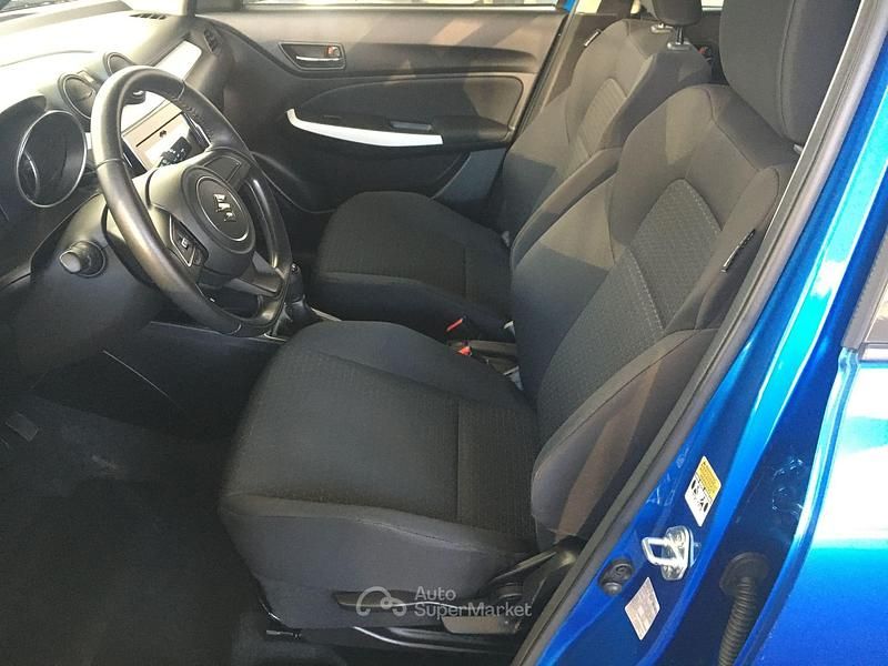 Second-hand Suzuki Swift Cool 90 CP (66 kW) 2017 Albastru Hatchback