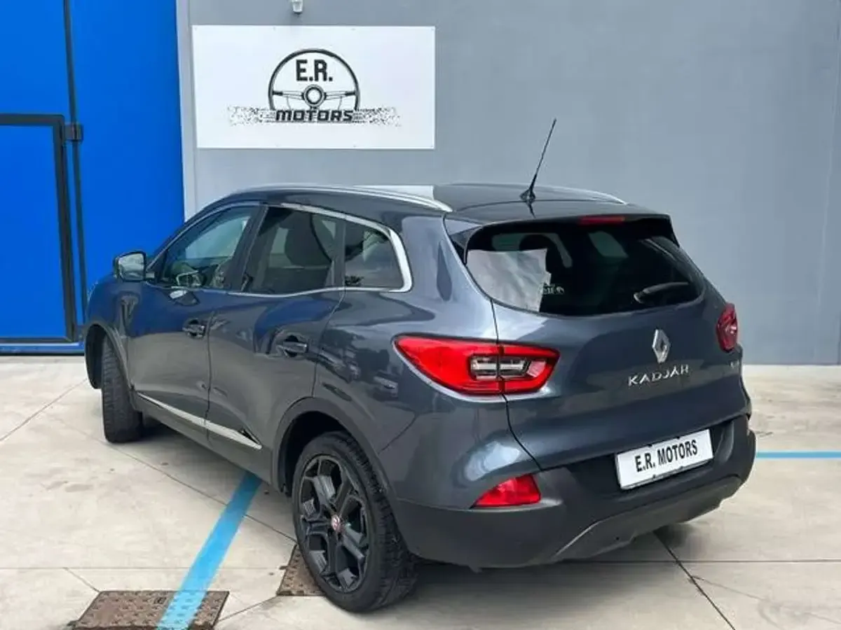 Usata Renault Kadjar 110 CV (80 kW) 2016 Blu metallizzato SUV