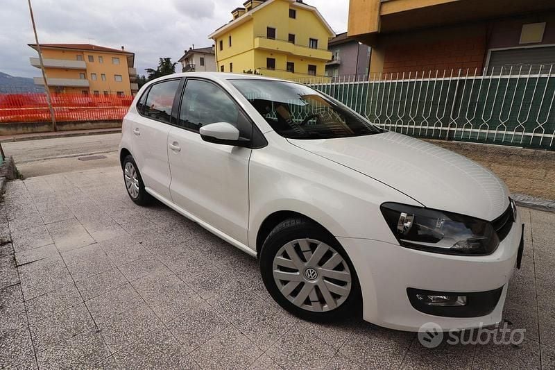 Usata VW Polo 90 CV (66 kW) 2011 Bianco Utilitaria