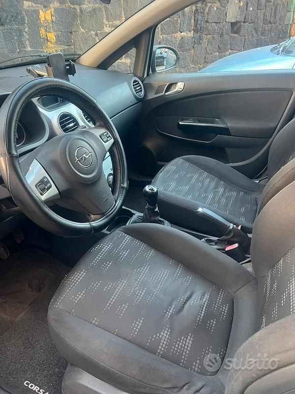 Usata Opel Corsa 2010 Grigio Utilitaria