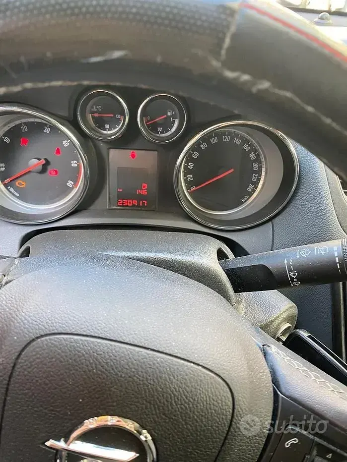Usata Opel Mokka 131 CV (96 kW) 2014 Bianco SUV