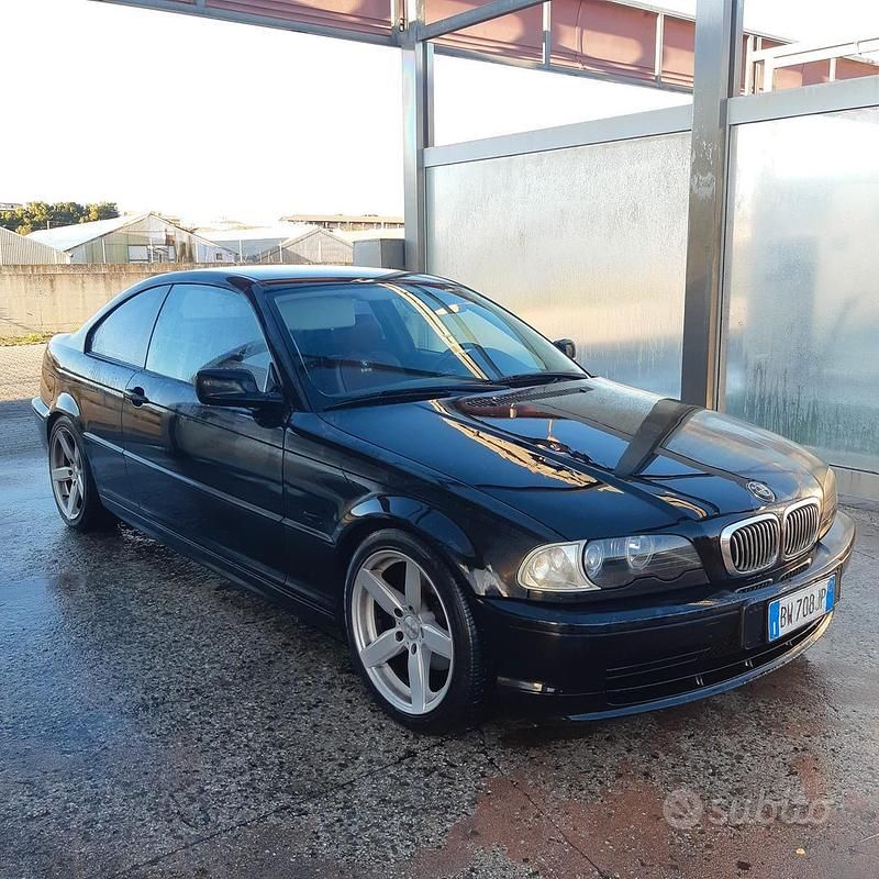 Nero Usata 2001 BMW 318 Coupé | 3600 € (Buon prezzo) - Immagine 1/4