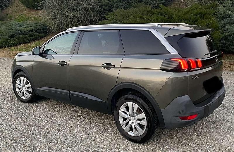 Begagnad Peugeot 5008 Business-Line 120 HK (88 kW) 2018 SUV