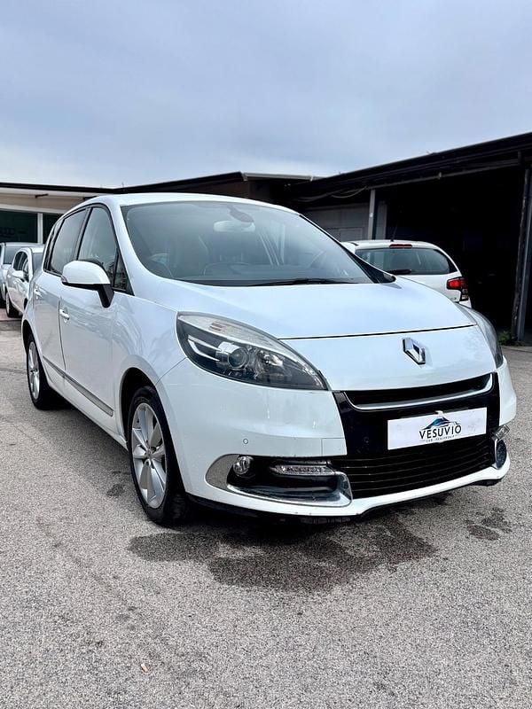 Bianco Usata 2012 Renault Scénic III XMOD Monovolume | 5490 € (Buon prezzo) - Immagine 1/4
