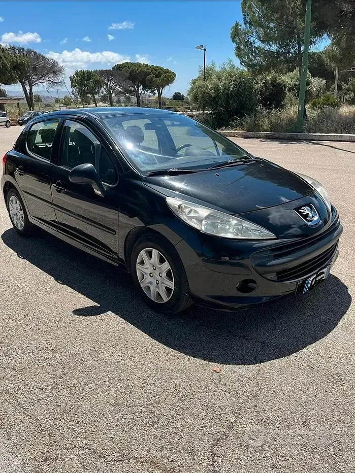 Usata Peugeot 207 70 CV (51 kW) 2008