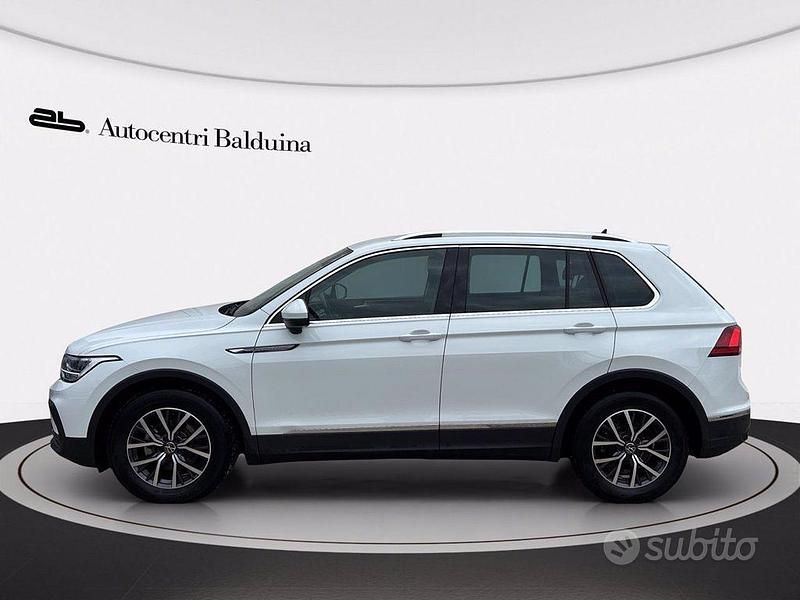 Usata VW Tiguan Life 131 CV (96 kW) 2023 Bianco SUV