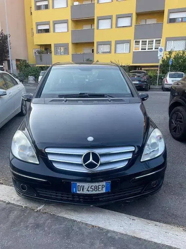 Usata Mercedes B180 109 CV (80 kW) 2009 Monovolume