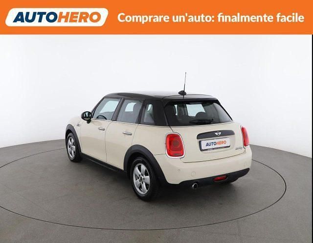 Usata Mini Cooper D 115 CV (84 kW) 2016 Beige Utilitaria