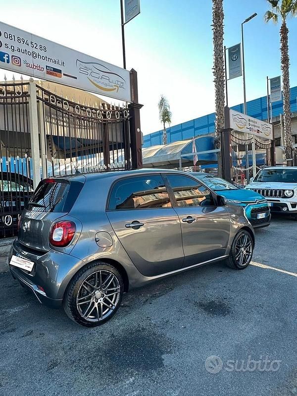 Usata Smart ForFour Brabus 70 CV (51 kW) 2019 Grigio Utilitaria