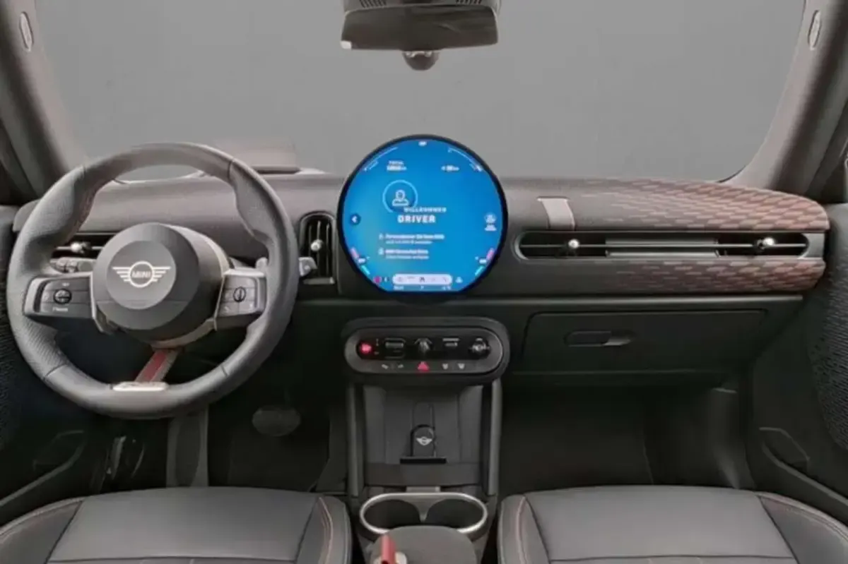 Usata Mini John Cooper Works 156 CV (114 kW) 2025 Verde Utilitaria