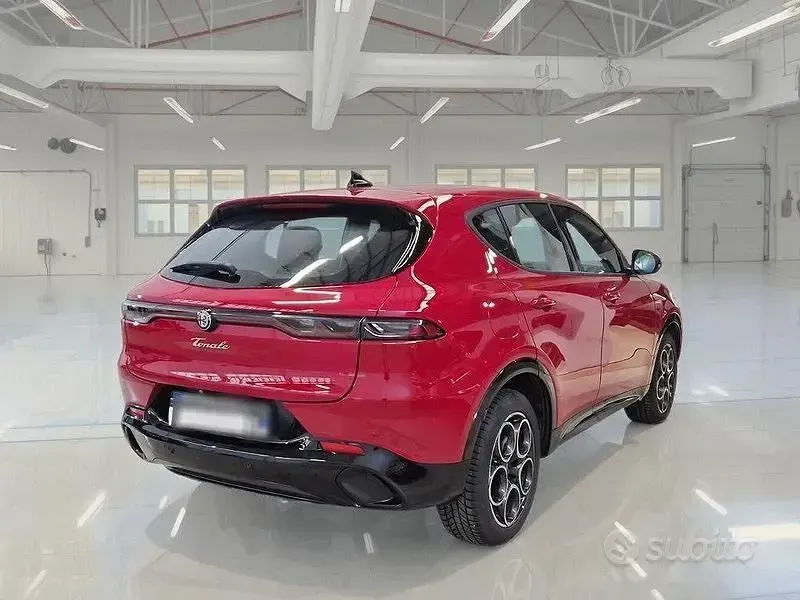 Usata Alfa Romeo Tonale Sprint 131 CV (96 kW) 2024 Rosso SUV
